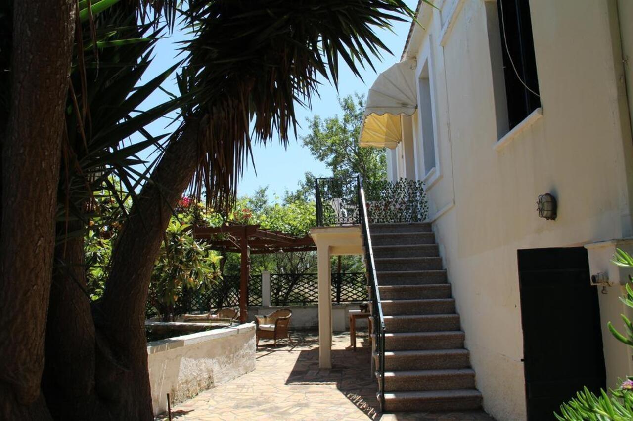 弗隆塔多斯Chios Stone House别墅 外观 照片